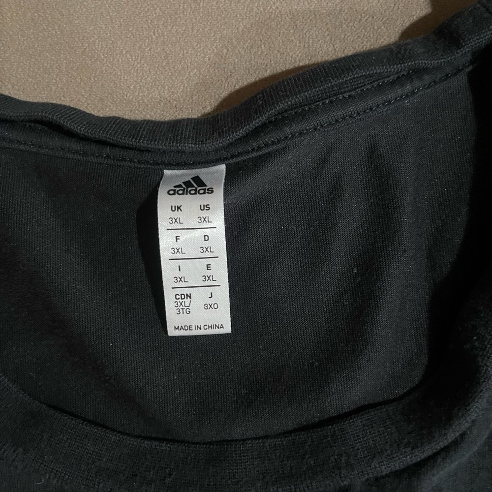 Adidas T-Shirt - Picture 8 of 8